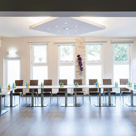 Sleepinroomz Boutique Hotel Dortmund-West-3